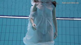 Thế giới dưới nước của nude