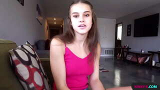 Mano stepsister sužinojo jos vaikinas buvo oszukiwanie jos ir nori gauti atgal į jo ji paprašė manęs fuck ją ir leisk jai fotografuoti mums - Ellie Stabas